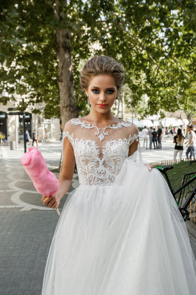 Свадебное платье с рукавами